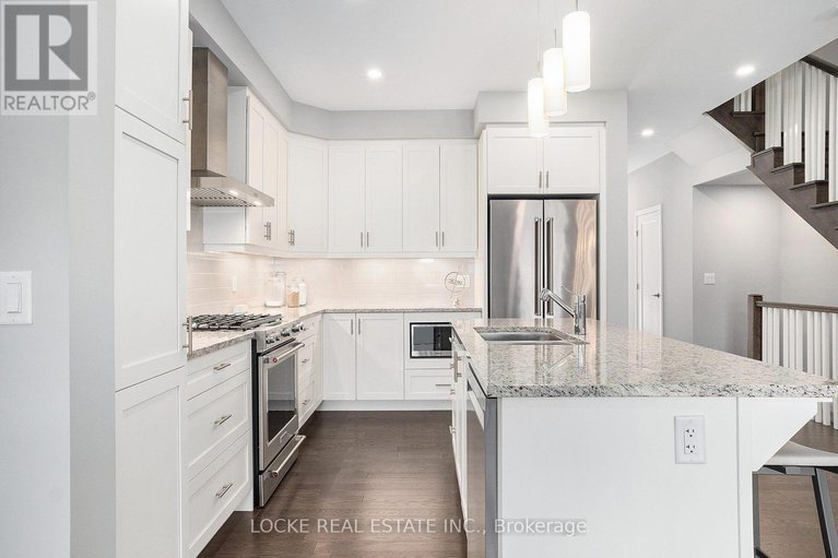 28596874/517-pimiwidon-street/cfb-rockcliffe-and-area/ottawa/ontario/K1K5A1_8
