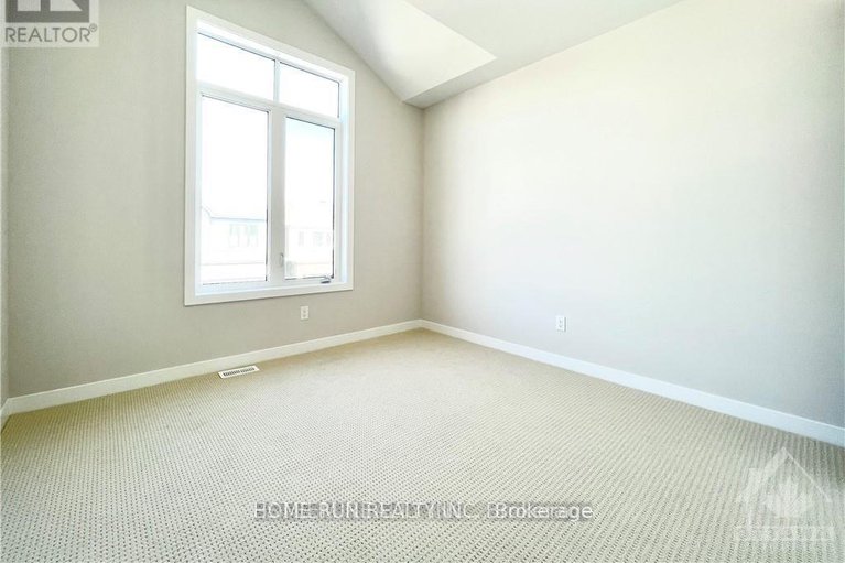 28541821/764-eminence-street/half-moon-bay/ottawa/ontario/K2J6X6_16