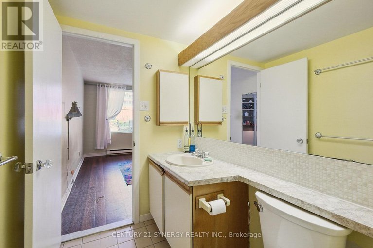 28530021/104-295-gilmour-street/ottawa-centre/ottawa/ontario/K2P0P7_15