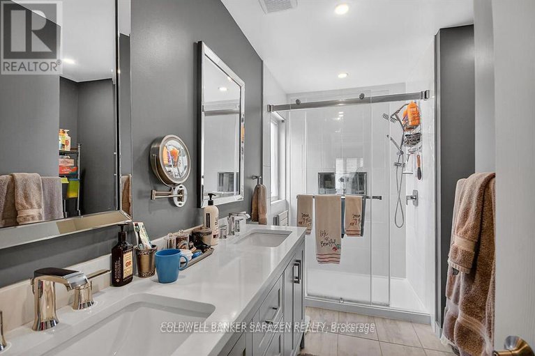 29360137/43-daventry-crescent/longfields/ottawa/ontario/K2J4N6_21