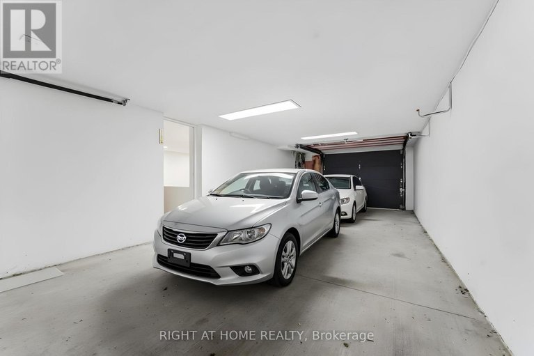 29090557/147-longpre-street-e/vanier/ottawa/ontario/K1L7J5_18