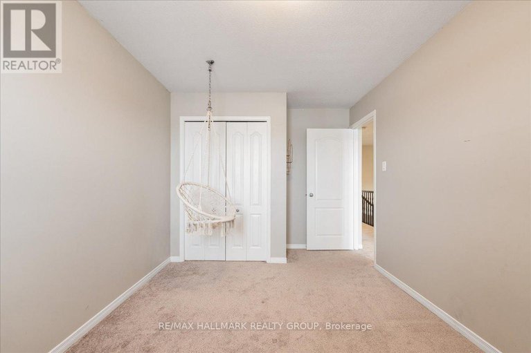 28232417/1780-plainridge-crescent/notting-hillsummerside/ottawa/ontario/K4A0L9_23