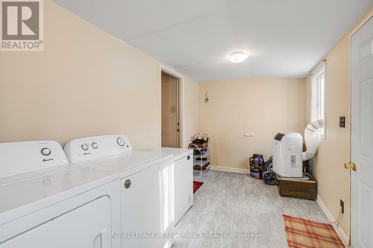 29504497/2082-sandy-hill-road/lorignal/champlain/ontario/K0B1K0_34