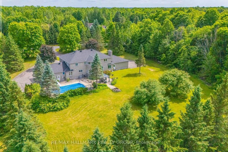 29141811/5749-knights-drive/manotick-east-to-manotick-station/ottawa/ontario/K4M1K2_49