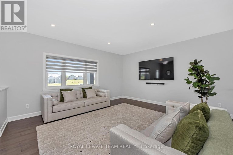 28510378/17-isobel-mcewan-street/mcnabbraeside-twps/mcnabbraeside/ontario/K7S3G8_12