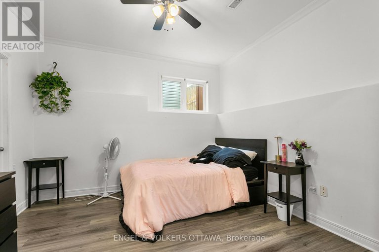 28533068/271-berrigan-drive/longfields/ottawa/ontario/K2J5C3_25