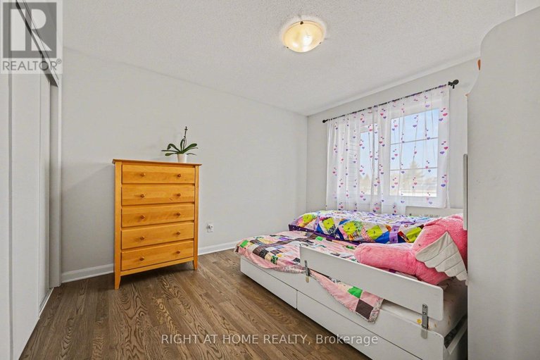 29650531/112-attwell-private/morgans-grantsouth-march/ottawa/ontario/K2K0H7_17