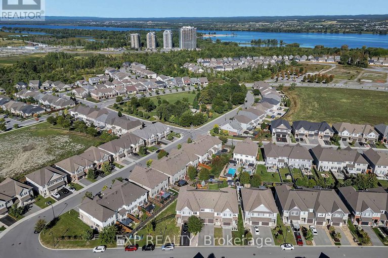 28842079/654-cartographe-street/camelot/ottawa/ontario/K4A1B6_48