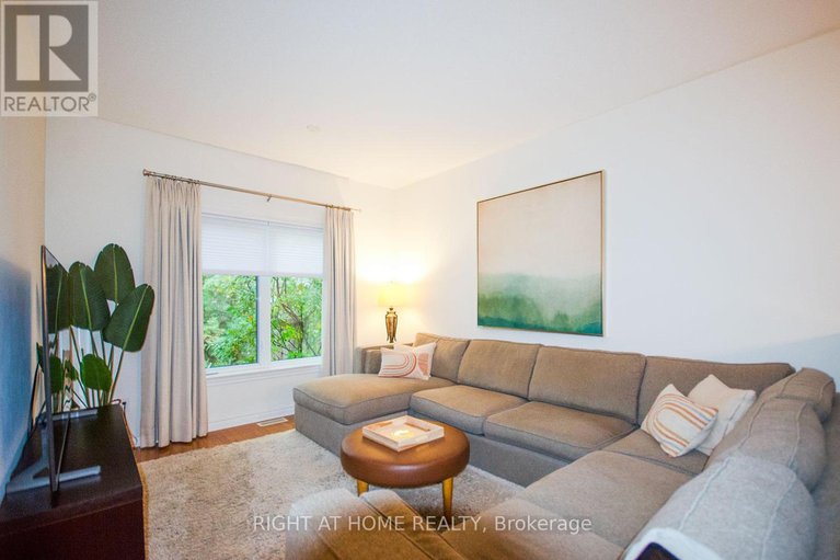 29055944/193-shepody-circle/blossom-parkkemp-parkfindlay-creek/ottawa/ontario/K1T4H9_3