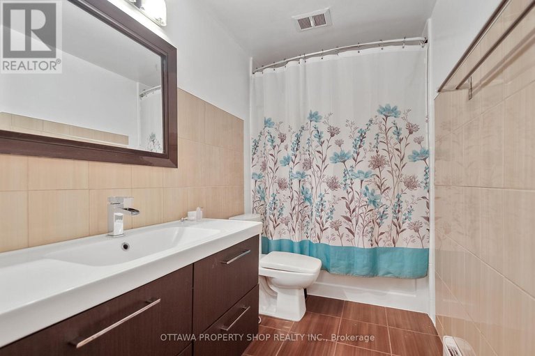 28550900/1f-banner-road/sheahan-estatestrend-village/ottawa/ontario/K2H8T3_18