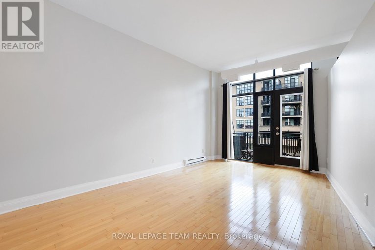28748602/203-300-powell-avenue/west-centre-town/ottawa/ontario/K1S5T3_6