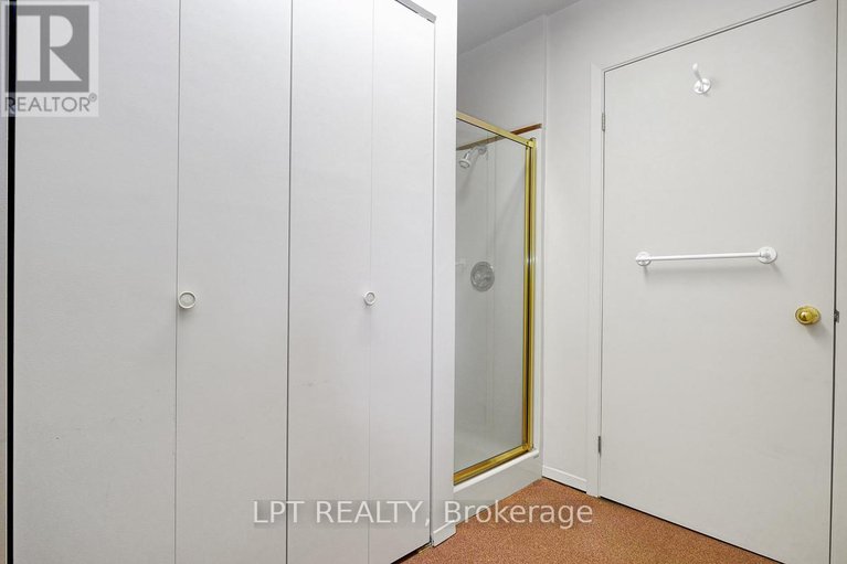 28230942/169-roger-road/faircrest-heights/ottawa/ontario/K1H5C7_38