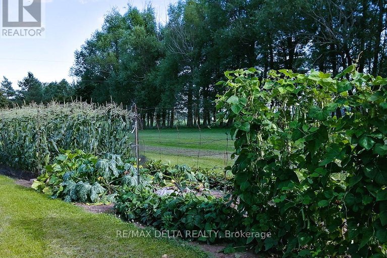 29608680/2685-concession-7-road/east-hawkesbury/ontario/K0B1P0_30