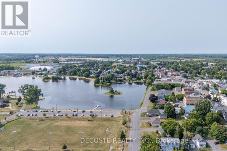 28706818/137-park-avenue/alexandria/north-glengarry/ontario/K0C1A0_38