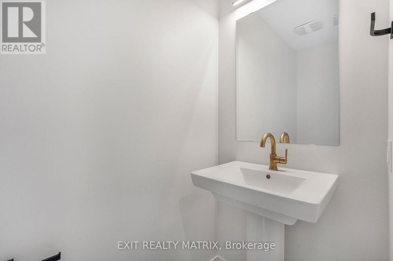 29349267/937-cologne-street/embrun/russell/ontario/K0A1W0_4