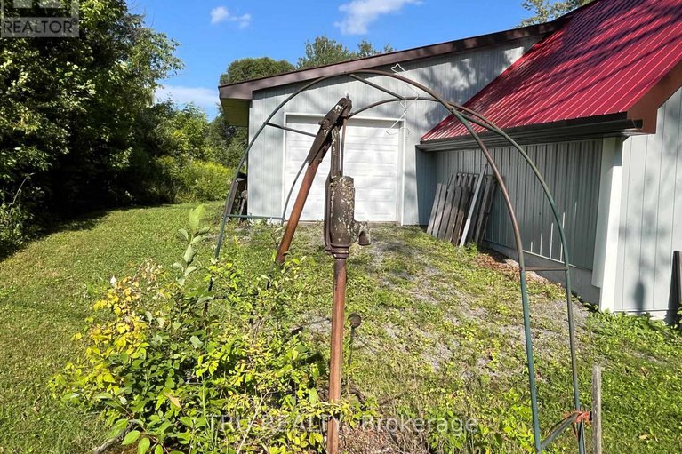 28671534/1913-old-carp-road-w/huntley-ward-south-east/ottawa/ontario/K0A1L0_37