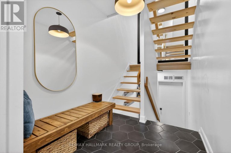 29665941/12-251-bruyere-street/lower-town/ottawa/ontario/K1N5E5_4