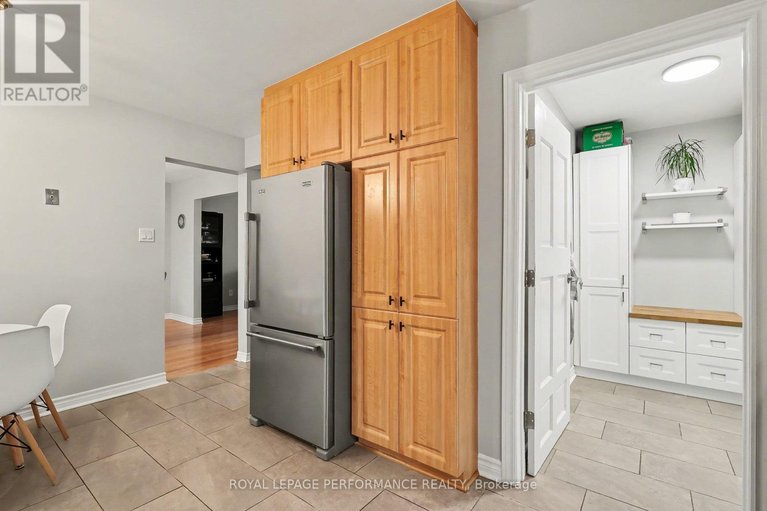 29620280/6417-st-louis-drive/hiawatha-parkconvent-glen/ottawa/ontario/K1C2X9_14