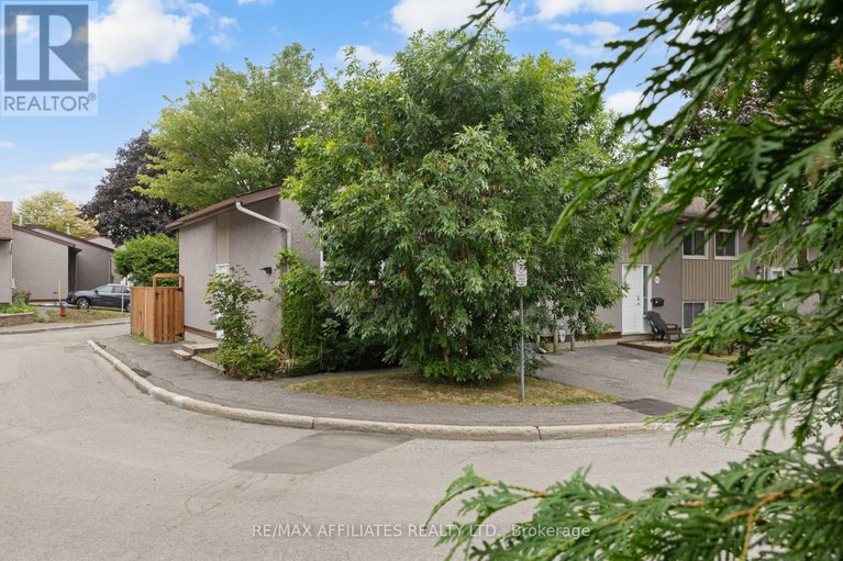 28964086/306-woodfield-drive/tanglewood/ottawa/ontario/K2G3W9_2