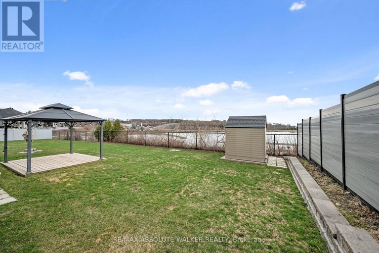 29450654/1013-diamond-street/clarencerockland-twp/clarence-rockland/ontario/K4K0H7_30