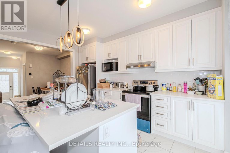 28631168/557-flagstaff-drive/half-moon-bay/ottawa/ontario/K2J6T5_5