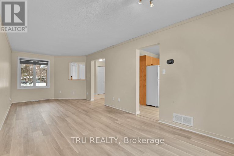 29195755/40-baton-court/katimavik/ottawa/ontario/K2L4C8_11