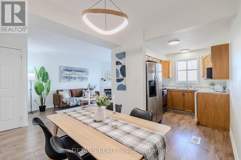 29074499/2592-crosscut-terrace/emerald-woodssawmill-creek/ottawa/ontario/K1T4A1_9