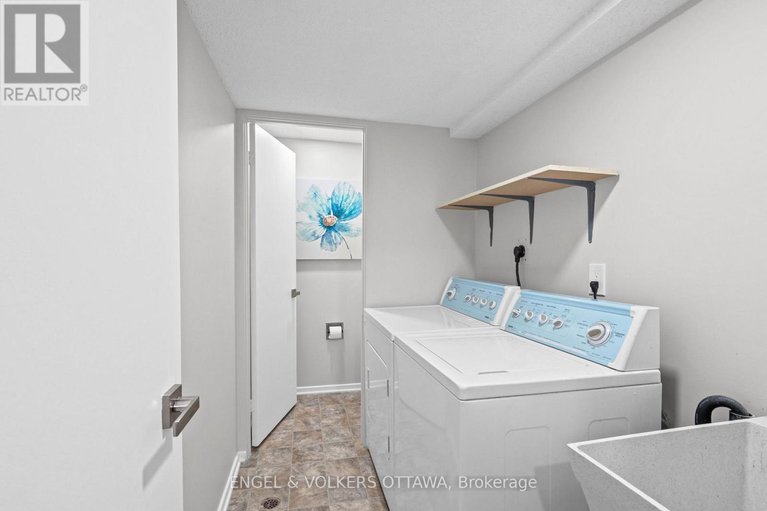 28819601/35-35-belvedere-crescent/lindenlea/ottawa/ontario/K1M0E5_34