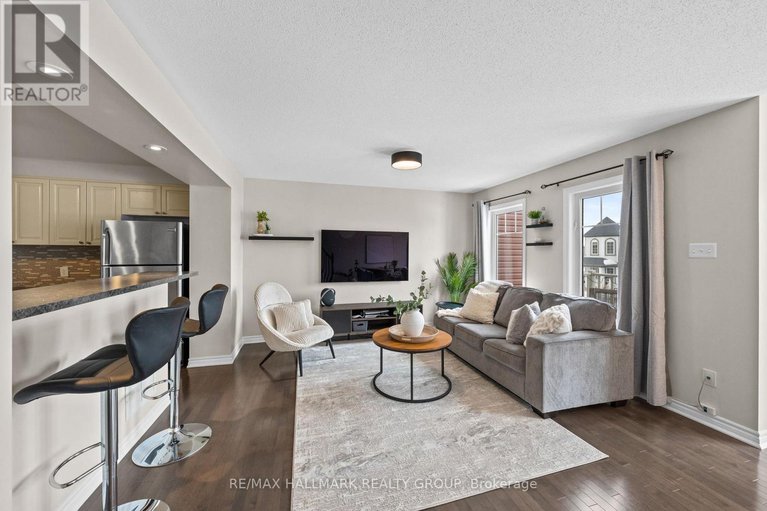 29402319/128-sunshine-crescent/notting-hillsummerside/ottawa/ontario/K4A0V3_8