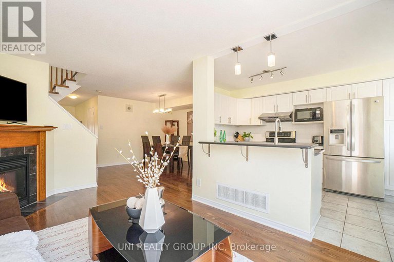 28595135/80-chesapeake-crescent/cedargrovefraserdale/ottawa/ontario/K2J0L5_4