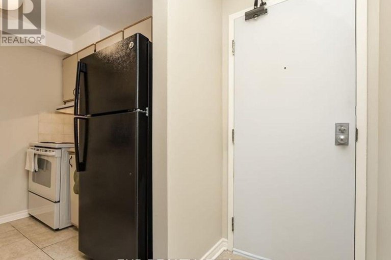 28853608/306-6376-bilberry-drive/orleans-wood/ottawa/ontario/K1C4P6_4