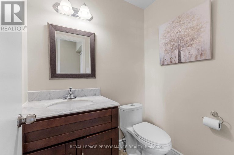 28918371/1936-longman-crescent/chateauneuf/ottawa/ontario/K1C5G6_13