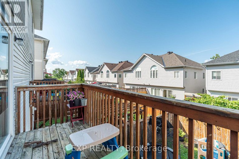 28562164/97-castle-glen-crescent/glencairnhazeldean/ottawa/ontario/K2L4G9_26