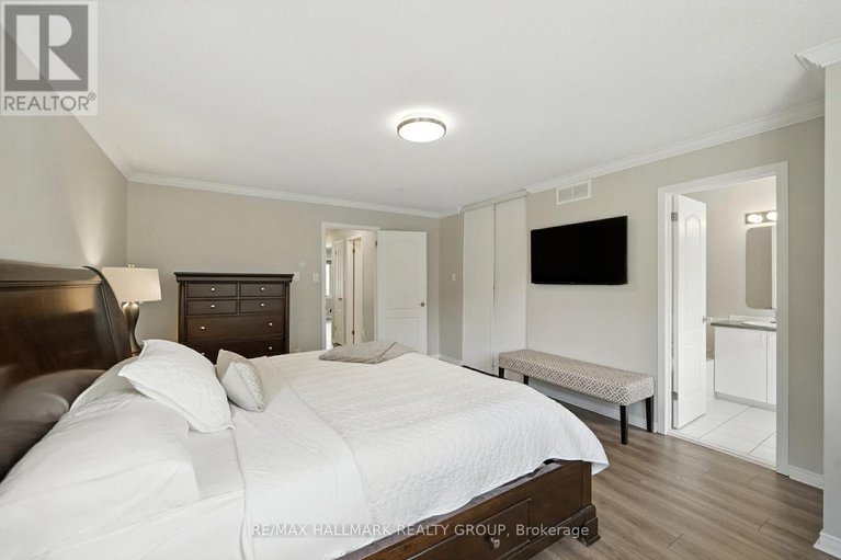 28787339/6272-sablewood-place/chapel-hill/ottawa/ontario/K1C7M5_17