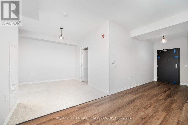 28379304/1350-hemlock-road/cfb-rockcliffe-and-area/ottawa/ontario/K1K5C2_15