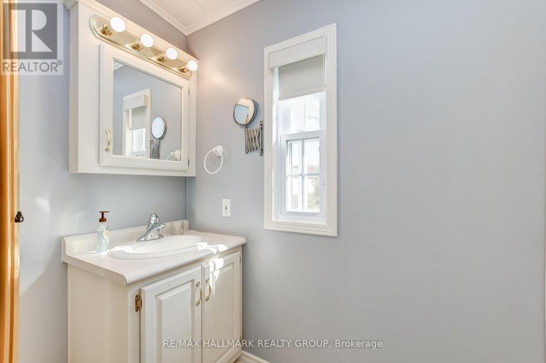 28329354/12-seaborne-private/remainder-of-stittsville-area/ottawa/ontario/K0A1B0_22