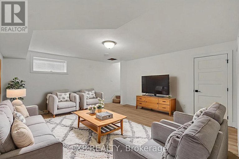 29378271/3512-crosswind-crescent/osgoode/ottawa/ontario/K0A2W0_22