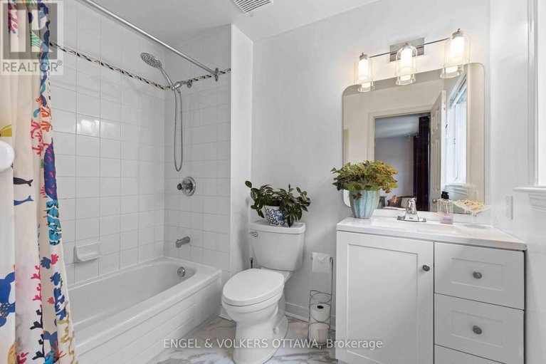 29117351/21-kimberwick-crescent/quinterra/ottawa/ontario/K1V1K6_26