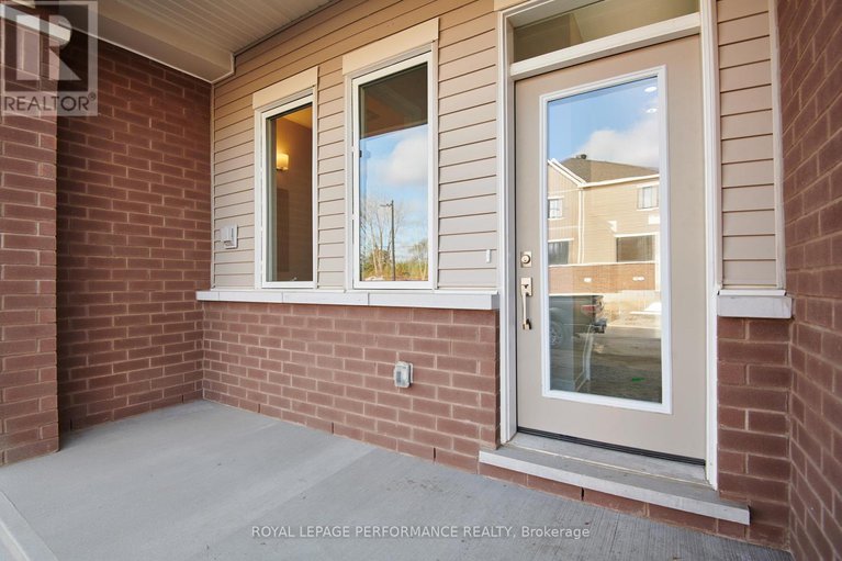 28336168/116-pizzicato-street/mer-bleuebradley-estatesanderson-park/ottawa/ontario/K1W0S2_16