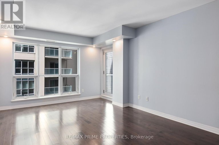 28873792/1306-195-besserer-street/sandy-hill/ottawa/ontario/K1N0B6_18