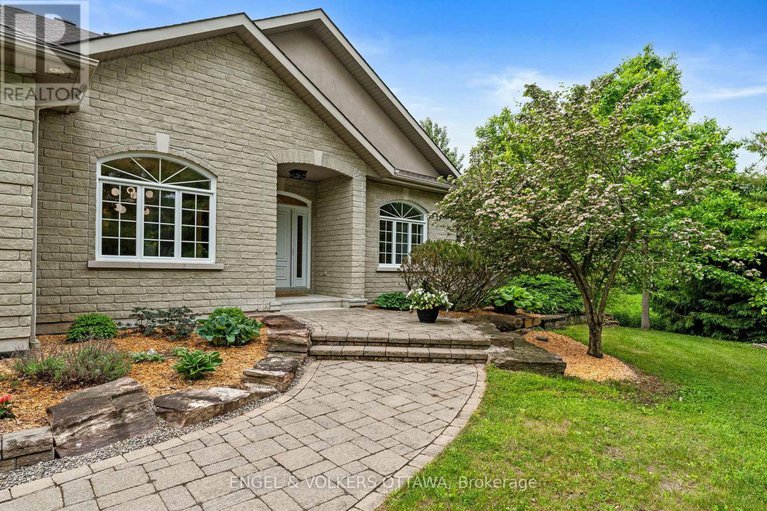 28434208/6196-elkwood-drive/greely/ottawa/ontario/K4P1M9_4