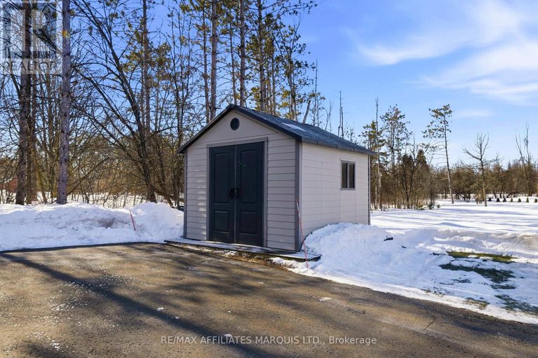 29425027/5650-pinestone-drive/south-glengarry-charlottenburgh-twp/south-glengarry/ontario/K0C2J0_40