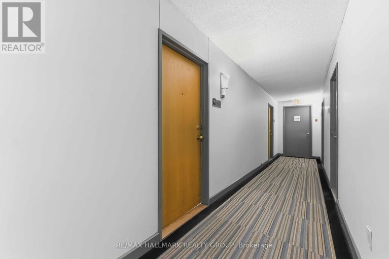 29585548/1602-199-kent-street-n/ottawa-centre/ottawa/ontario/K2P2K8_12