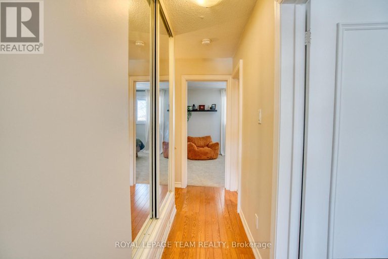 29497051/171-mcclintock-way/katimavik/ottawa/ontario/K2L2A5_16