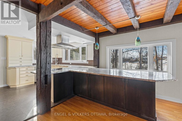 28608885/32-ryeburn-drive/riverside-southgloucester-glen/ottawa/ontario/K1V1H6_15