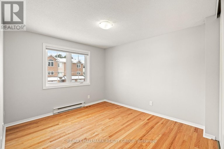 29537111/14-wrenwood-crescent/centrepointe/ottawa/ontario/K2G5V3_30