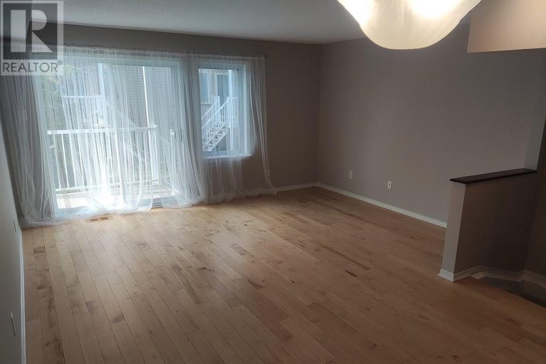 29112507/149-windswept-private/riverside-southgloucester-glen/ottawa/ontario/K1V0Z4_7