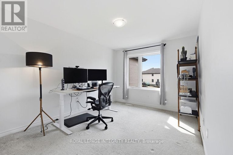 29566623/535-borbridge-avenue/riverside-southgloucester-glen/ottawa/ontario/K4M0J1_39