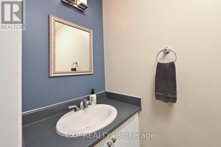 29255057/677-wildshore-crescent/riverside-southgloucester-glen/ottawa/ontario/K1V1Y1_17