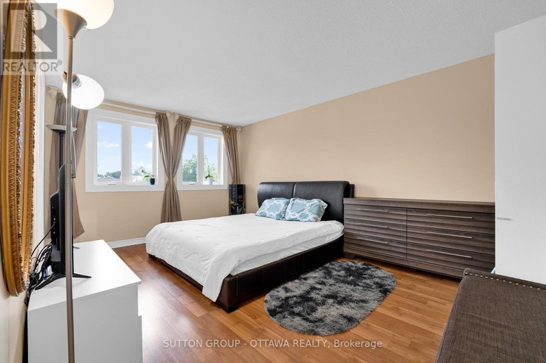 28642304/3085-uplands-drive/hunt-club-woods/ottawa/ontario/K1V9T6_21